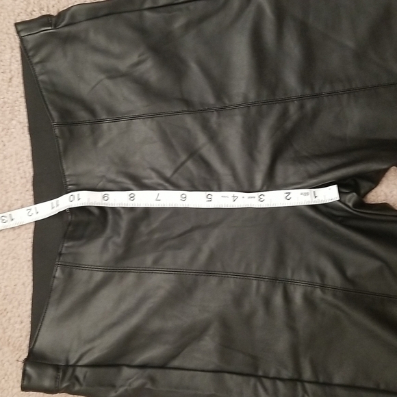 Threadsence Women's Faux Leather Leggings - Picture 11 of 16